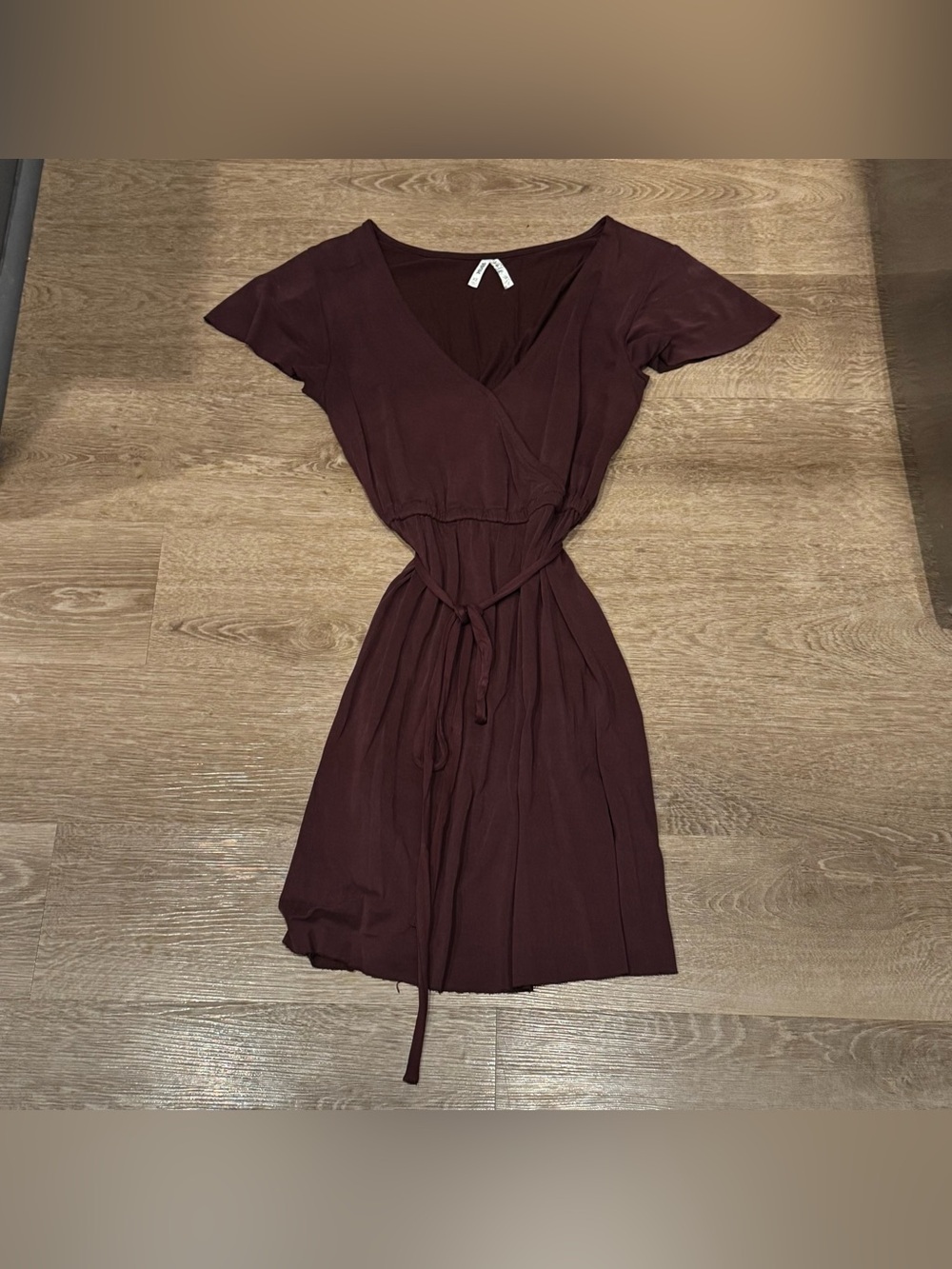Mudd Short-Sleeve Wrap Dress in Deep Wine